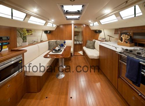 Hunter 31 scheda tecnica e recensioni